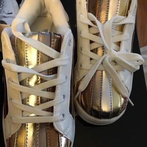 Wanted sneaker gold,silver and copper